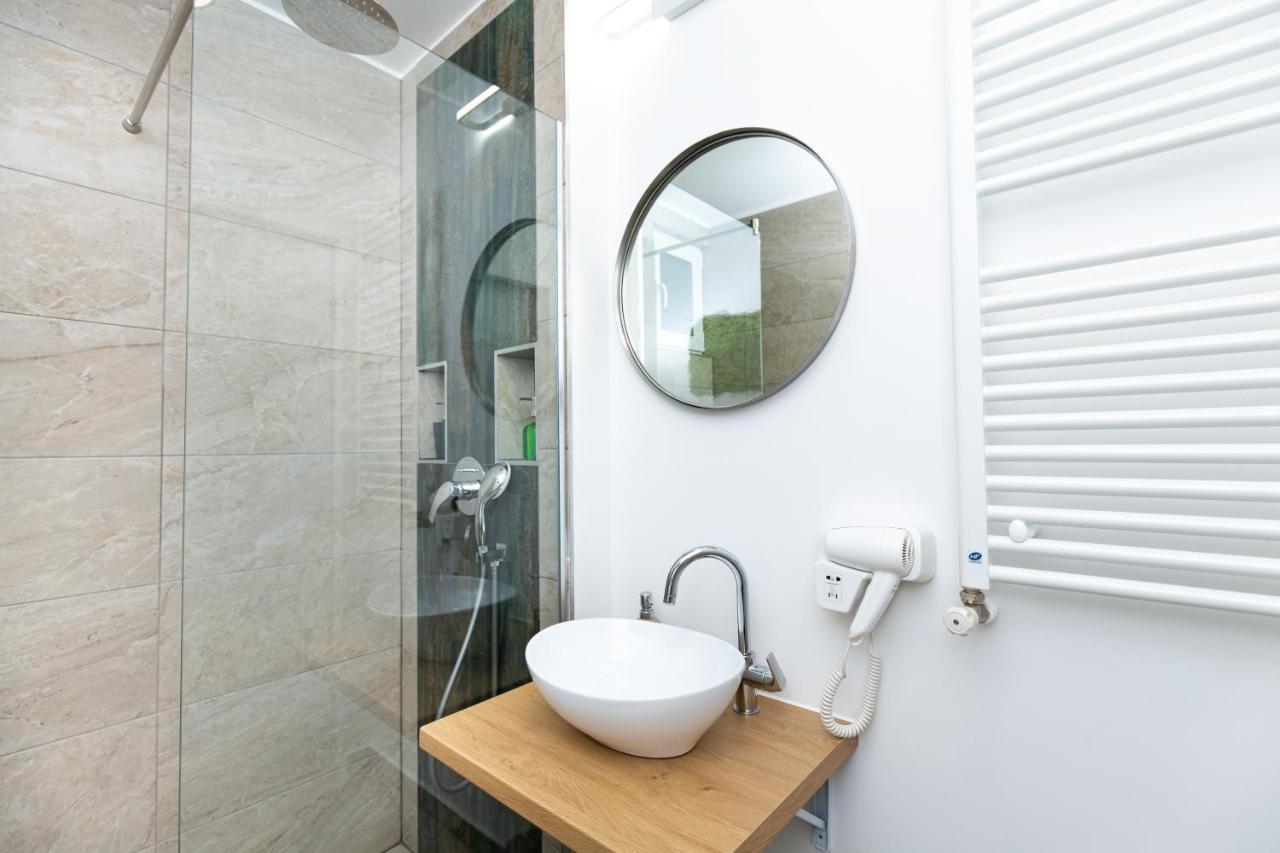 Metropole Apartments Studio Old City Bucharest Exterior photo